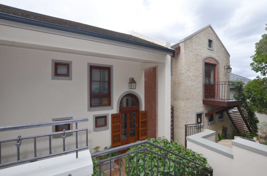 5 Bedroom Property for Sale in Kanonberg Western Cape